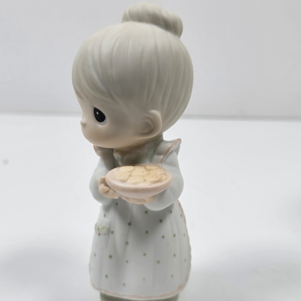 Precious moments figurine may you have the sweetest Christmas 1985 15776 - Picture 3 of 9